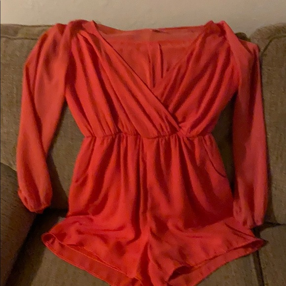 Romper - Picture 2 of 7